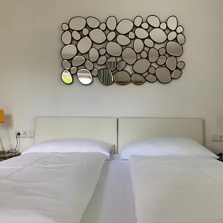 Boutique Oase, Mit Oder Ohne Fruehstueck Buchbar, Parkplatz Kostenlos Отель 3*