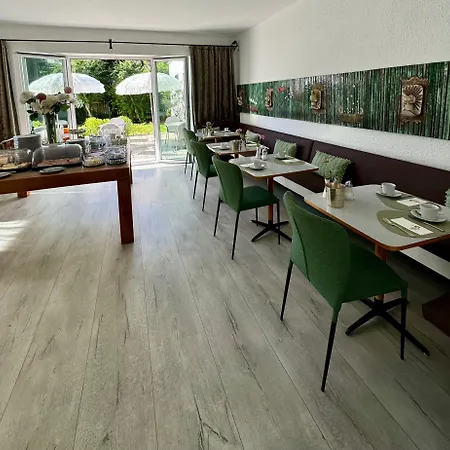 Boutique Oase 3* באד אישל