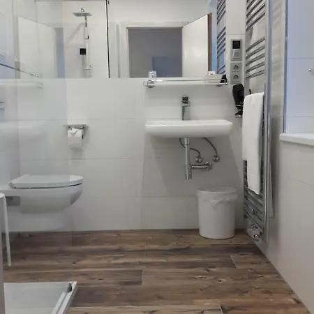 Boutique Oase, Mit Oder Ohne Fruehstueck Buchbar, Parkplatz Kostenlos Отель 3*