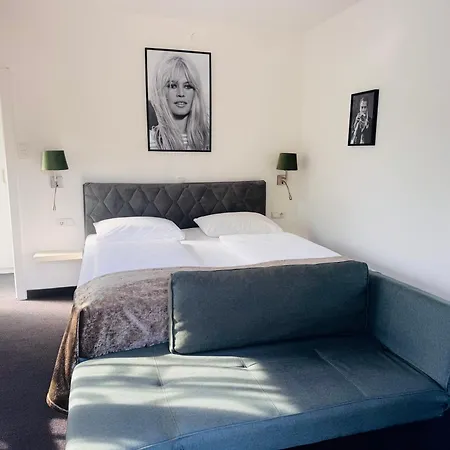Boutique Oase, Mit Oder Ohne Fruehstueck Buchbar, Parkplatz Kostenlos Бад-Ишль