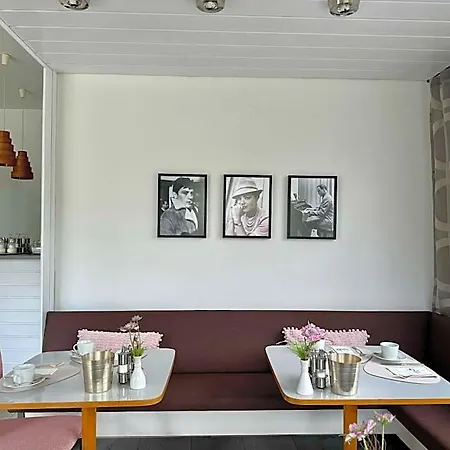 Boutique Oase, Mit Oder Ohne Fruehstueck Buchbar, Parkplatz Kostenlos 3*