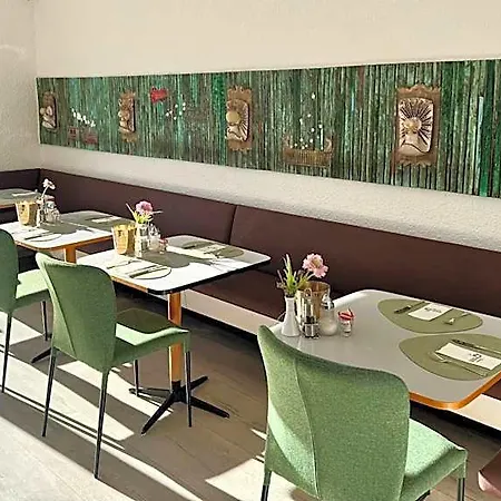 Boutique Oase, Mit Oder Ohne Fruehstueck Buchbar, Parkplatz Kostenlos 3* Бад-Ишль