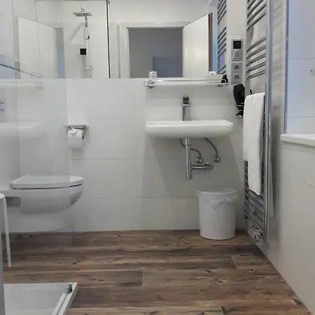 Boutique Oase, Mit Oder Ohne Fruehstueck Buchbar, Parkplatz Kostenlos